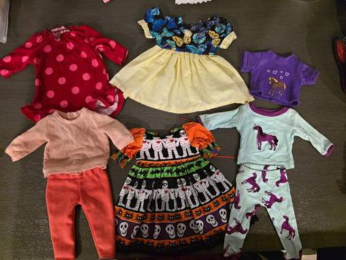 Lot doll clothes - 18",